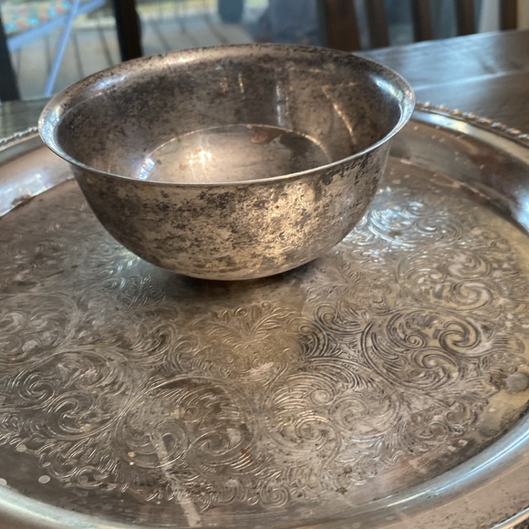 Oneida Silverplate Chip Dip Set Vintage 1-Piece 12" Dia. Etched Design Rope Edge - Picture 4 of 7